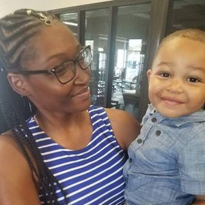 Meet your Posher, Carla